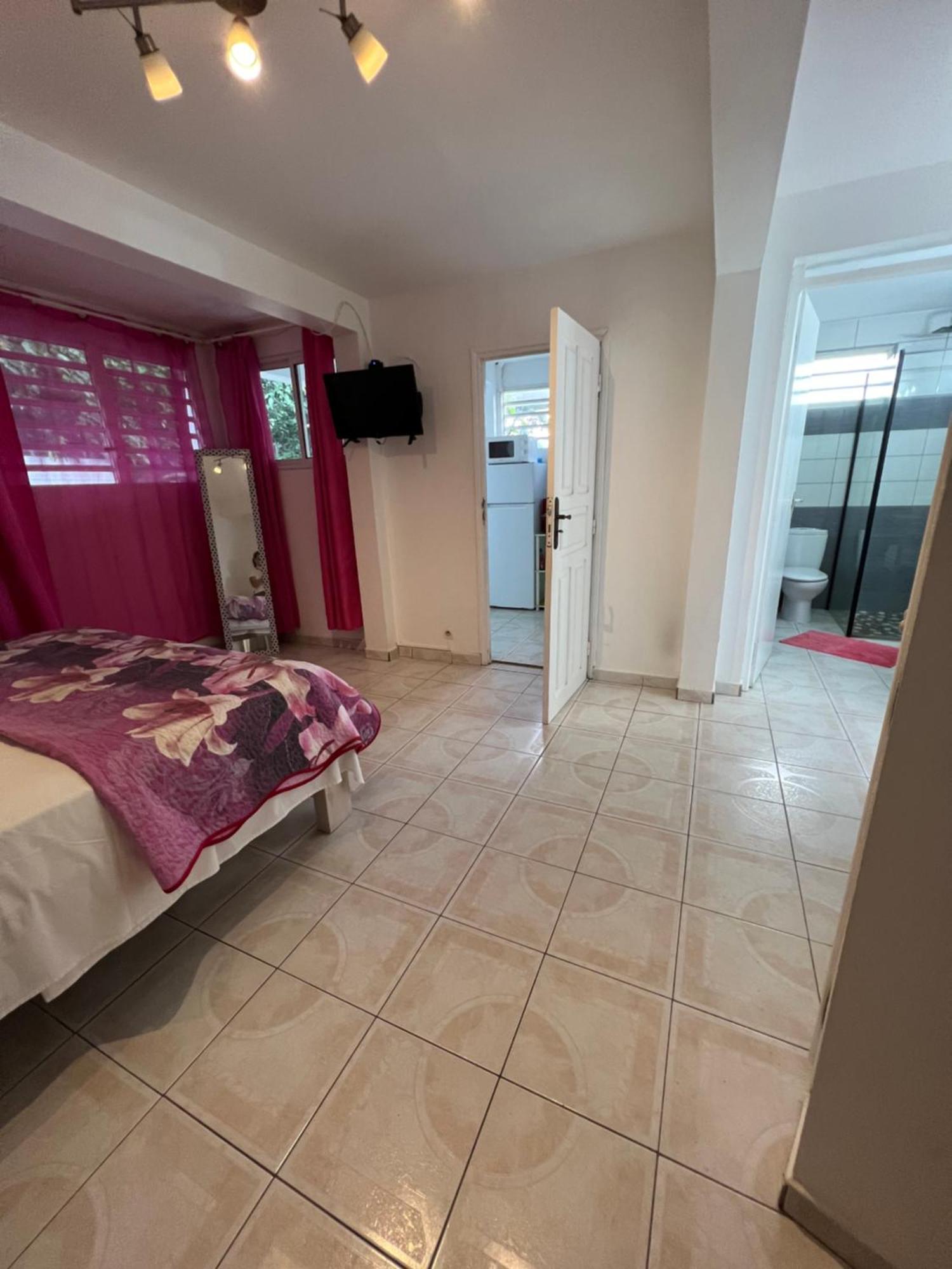 Location Tropical Apartman Sainte-Anne  Kültér fotó