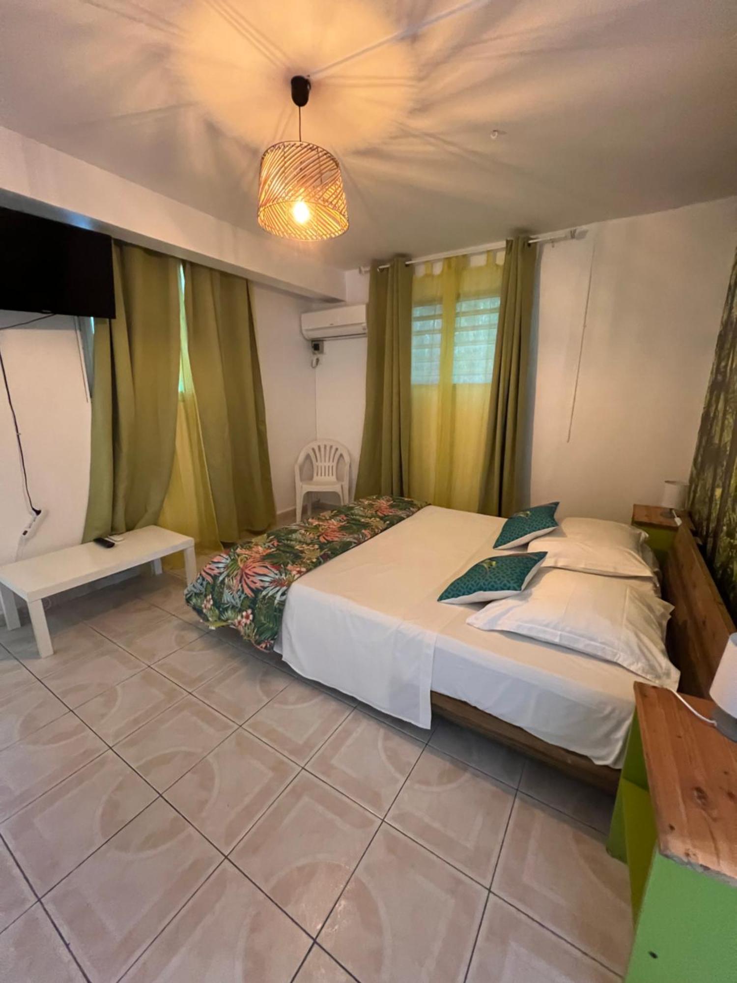 Location Tropical Apartman Sainte-Anne  Kültér fotó