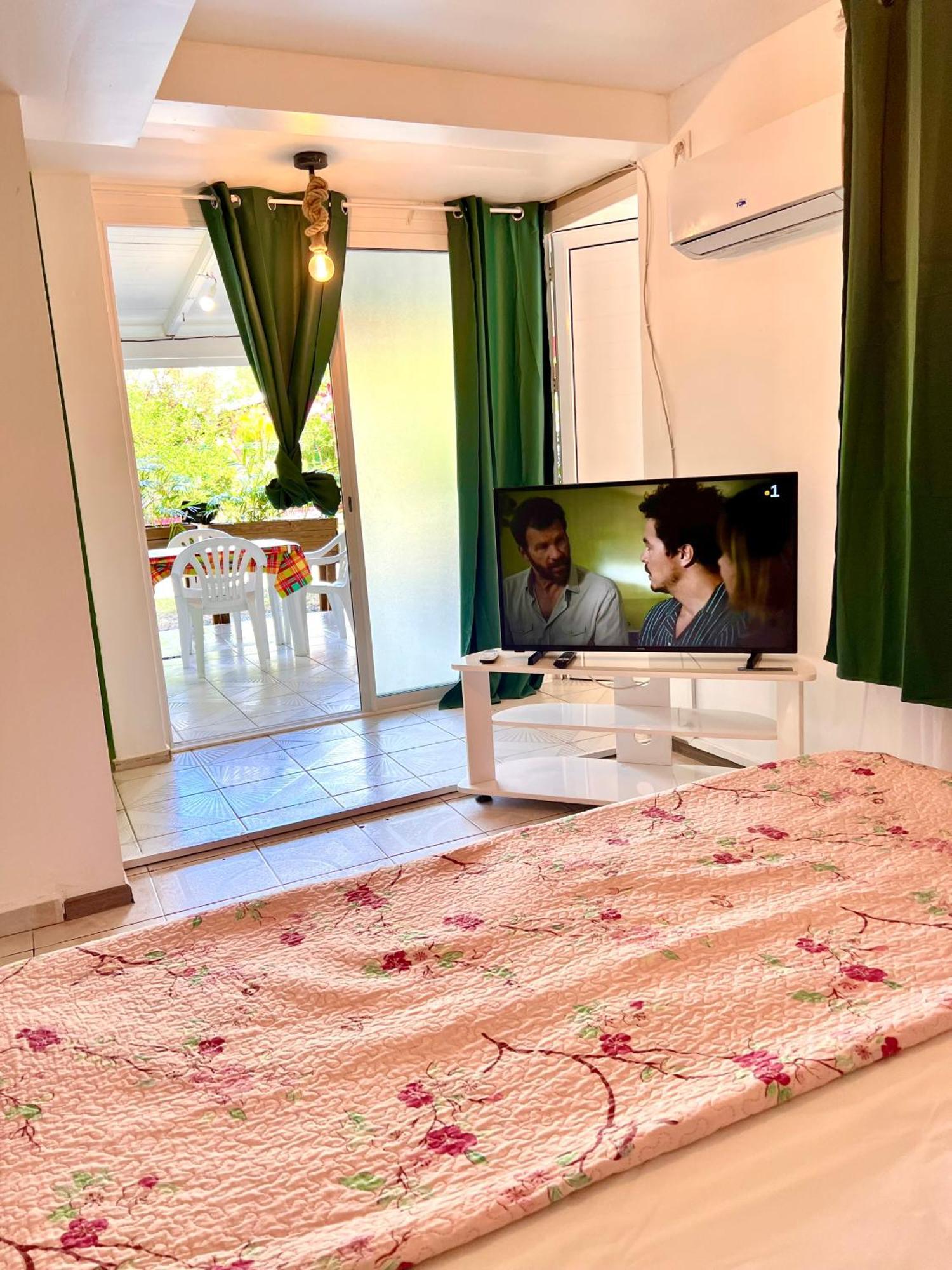 Location Tropical Apartman Sainte-Anne  Kültér fotó